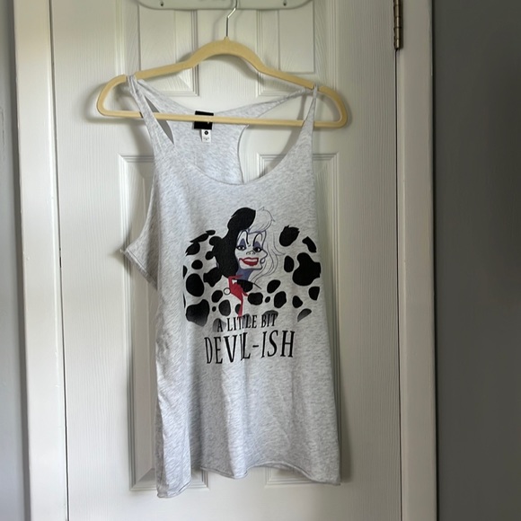 Disney Tops - Disney Tank Top, cruella deville themed